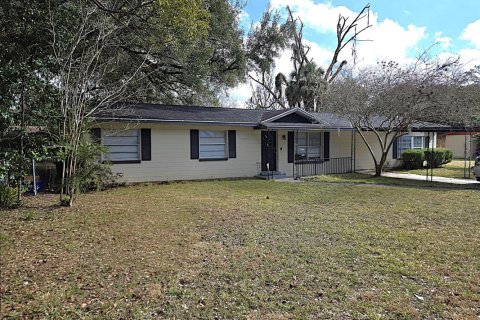 House in Williston, Florida 3 bedrooms, 160.54 sq.m. № 2271763