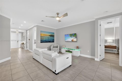 Купить виллу или дом в Порт-Сент-Луси, Флорида 2 спальни, 148.55м2, № 1997223 - фото 4