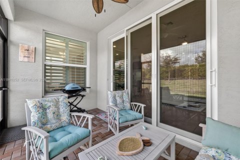 Купить виллу или дом в Порт-Сент-Луси, Флорида 2 спальни, 148.55м2, № 1997223 - фото 24