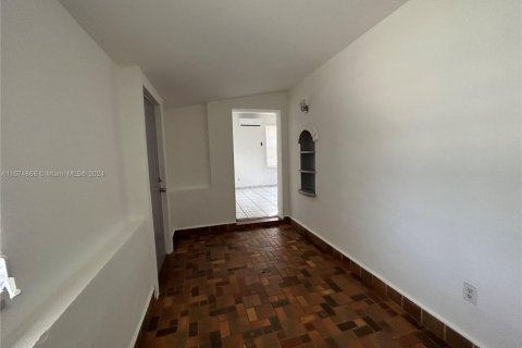 Immobilier commercial à vendre à Miami, Floride: 152.36 m2 № 1939679 - photo 15