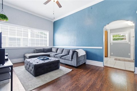 House in Tampa, Florida 3 bedrooms, 98.1 sq.m. № 2151458 - photo 4