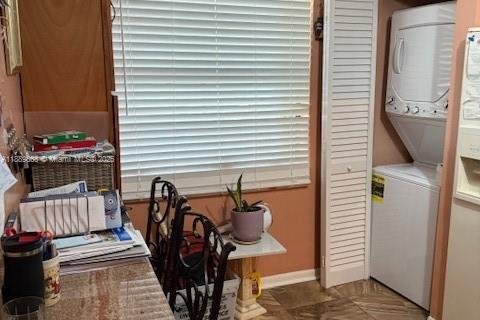 Condominio en venta en Pembroke Pines, Florida, 2 dormitorios, 94.85 m2 № 1939211 - foto 12