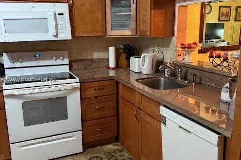 Condominio en venta en Pembroke Pines, Florida, 2 dormitorios, 94.85 m2 № 1939211 - foto 13