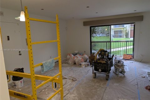 Copropriété à louer à Miami, Floride: 2 chambres, 96.8 m2 № 1933031 - photo 2