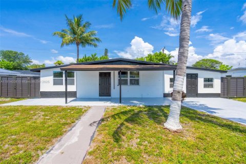 Casa en venta en Miami, Florida, 3 dormitorios, 138.42 m2 № 1768599 - foto 1