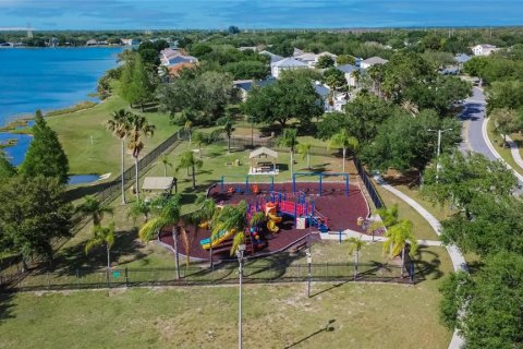 House in Gibsonton, Florida 4 bedrooms, 172.33 sq.m. № 1829995 - photo 13