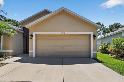 House in Gibsonton, Florida 4 bedrooms, 172.33 sq.m. № 1829995 - photo 3