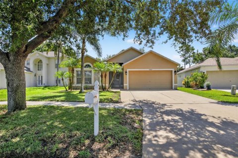 House in Gibsonton, Florida 4 bedrooms, 172.33 sq.m. № 1829995 - photo 6