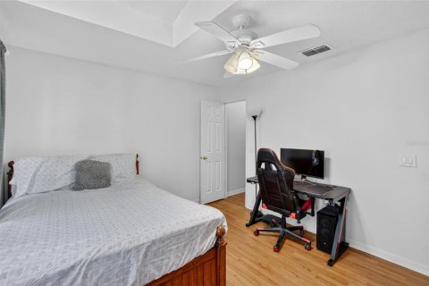 House in Gibsonton, Florida 4 bedrooms, 172.33 sq.m. № 1829995 - photo 23