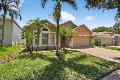 House in Gibsonton, Florida 4 bedrooms, 172.33 sq.m. № 1829995 - photo 9