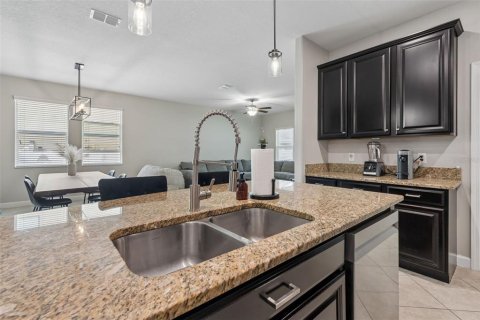 Villa ou maison à vendre à Land O' Lakes, Floride: 4 chambres, 191.47 m2 № 2142264 - photo 21