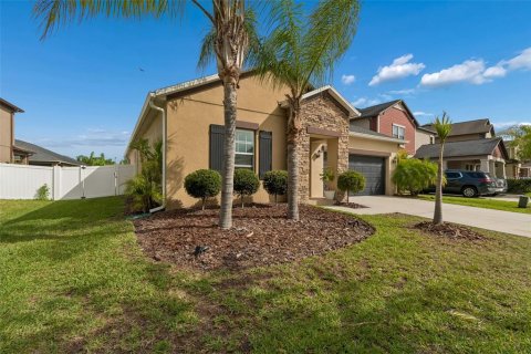 Villa ou maison à vendre à Land O' Lakes, Floride: 4 chambres, 191.47 m2 № 2142264 - photo 3