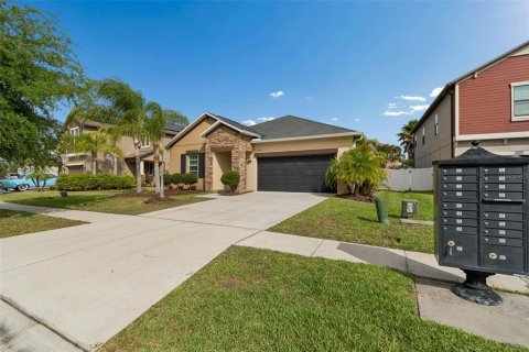 Villa ou maison à vendre à Land O' Lakes, Floride: 4 chambres, 191.47 m2 № 2142264 - photo 4