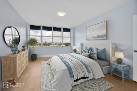 Condo in Miami Beach, Florida, 2 bedrooms № 1993976 - photo 4