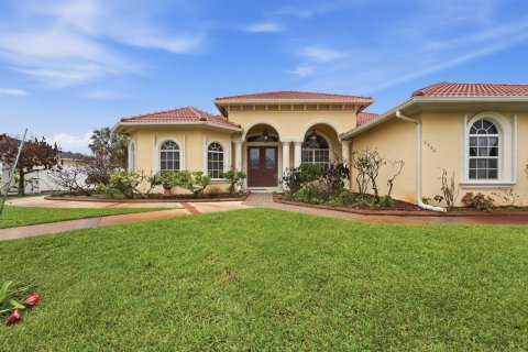 Villa ou maison à vendre à Port St. Lucie, Floride: 4 chambres, 265.05 m2 № 2087390 - photo 8