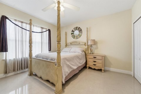 Villa ou maison à vendre à Port St. Lucie, Floride: 4 chambres, 265.05 m2 № 2087390 - photo 30