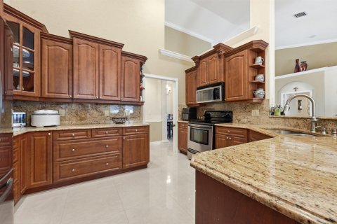 Villa ou maison à vendre à Port St. Lucie, Floride: 4 chambres, 265.05 m2 № 2087390 - photo 16