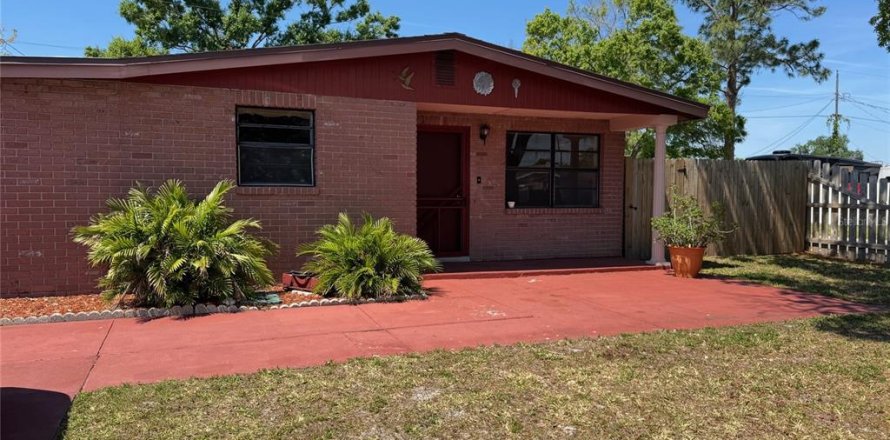 Casa en Tampa, Florida 3 dormitorios, 105.82 m2 № 1734806