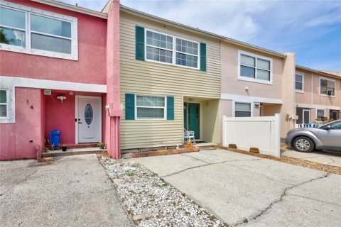 Townhouse in Largo, Florida 2 bedrooms, 97.36 sq.m. № 1648887 - photo 8