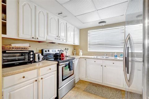 Townhouse in Largo, Florida 2 bedrooms, 97.36 sq.m. № 1648887 - photo 5