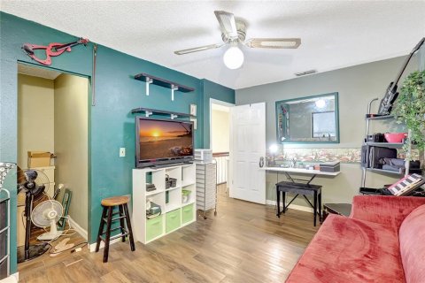 Townhouse in Largo, Florida 2 bedrooms, 97.36 sq.m. № 1648887 - photo 25