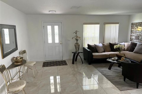 Casa en venta en Orlando, Florida, 5 dormitorios, 263.29 m2 № 1838056 - foto 5