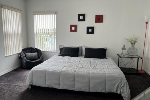 Casa en venta en Orlando, Florida, 5 dormitorios, 263.29 m2 № 1838056 - foto 15