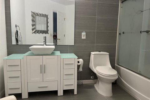 Casa en venta en Orlando, Florida, 5 dormitorios, 263.29 m2 № 1838056 - foto 17