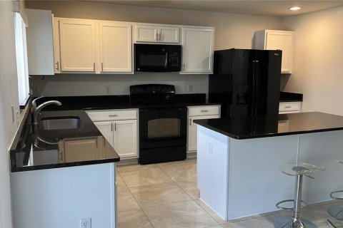 Casa en venta en Orlando, Florida, 5 dormitorios, 263.29 m2 № 1838056 - foto 4