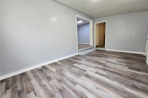 Villa ou maison à louer à Jacksonville, Floride: 4 chambres, 103.49 m2 № 2398473 - photo 4