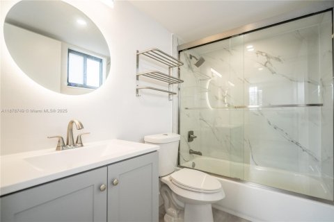 Apartment in Miami Beach, Florida 2 bedrooms, 92.9 sq.m. № 1925366 - photo 24