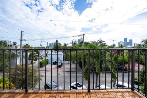 Apartment in Miami Beach, Florida 2 bedrooms, 92.9 sq.m. № 1925366 - photo 4