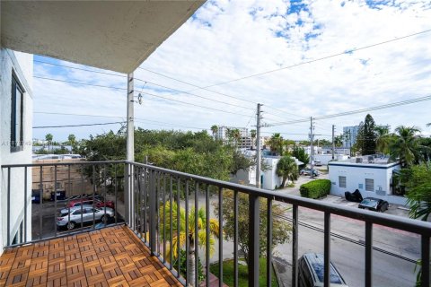 Apartment in Miami Beach, Florida 2 bedrooms, 92.9 sq.m. № 1925366 - photo 6
