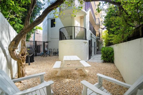 Apartment in Miami Beach, Florida 2 bedrooms, 92.9 sq.m. № 1925366 - photo 27