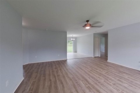 Villa ou maison à louer à Ocala, Floride: 3 chambres, 121.79 m2 № 2383854 - photo 4