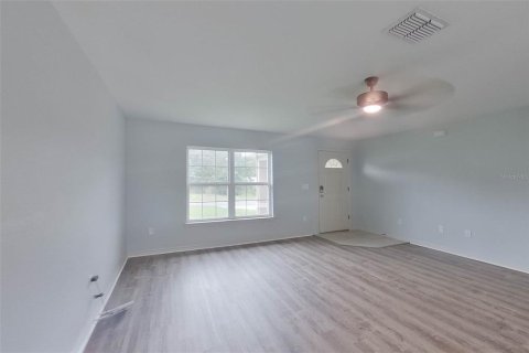 Villa ou maison à louer à Ocala, Floride: 3 chambres, 121.79 m2 № 2383854 - photo 5