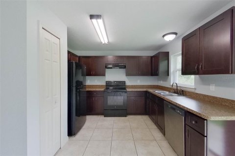 Villa ou maison à louer à Ocala, Floride: 3 chambres, 121.79 m2 № 2383854 - photo 11
