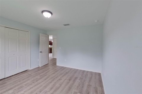 Villa ou maison à louer à Ocala, Floride: 3 chambres, 121.79 m2 № 2383854 - photo 9