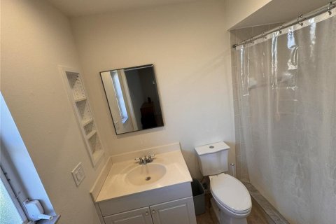 House in Cape Coral, Florida 3 bedrooms, 111.95 sq.m. № 2214371 - photo 10