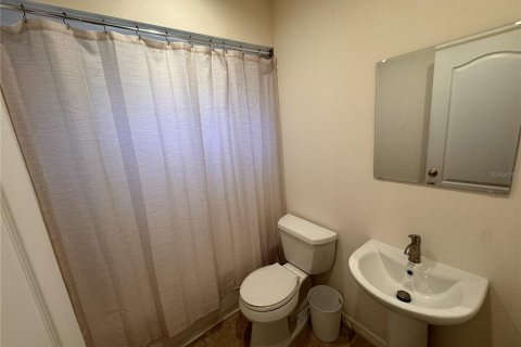 House in Cape Coral, Florida 3 bedrooms, 111.95 sq.m. № 2214371 - photo 6