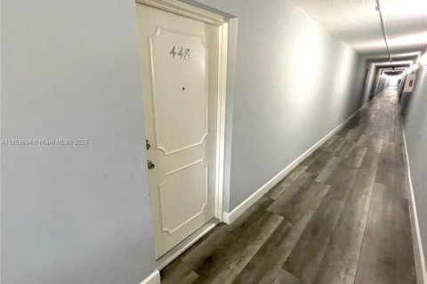 Condo in Deerfield Beach, Florida, 2 bedrooms  № 1950524 - photo 2