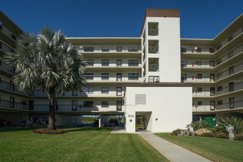 Copropriété à vendre à Saint Petersburg, Floride: 2 chambres, 94.76 m2 № 2148540 - photo 7