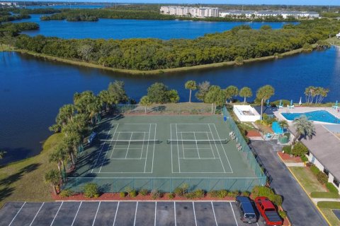 Copropriété à vendre à Saint Petersburg, Floride: 2 chambres, 94.76 m2 № 2148540 - photo 5