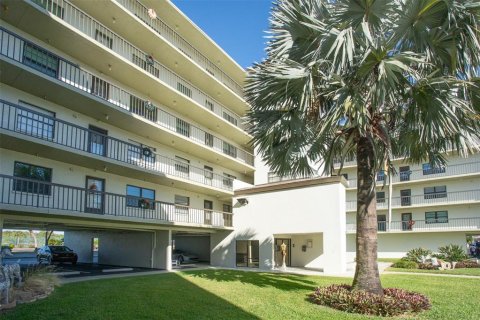 Copropriété à vendre à Saint Petersburg, Floride: 2 chambres, 94.76 m2 № 2148540 - photo 8
