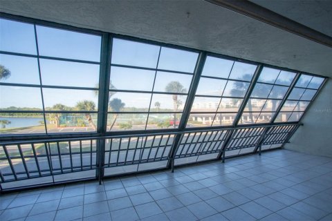 Copropriété à vendre à Saint Petersburg, Floride: 2 chambres, 94.76 m2 № 2148540 - photo 18