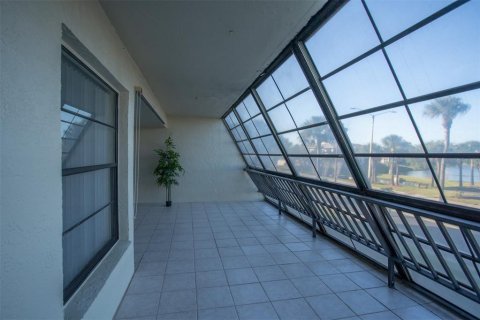 Copropriété à vendre à Saint Petersburg, Floride: 2 chambres, 94.76 m2 № 2148540 - photo 21