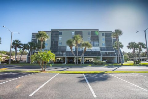 Condo à Saint Petersburg, Floride, 2 chambres  № 2148540