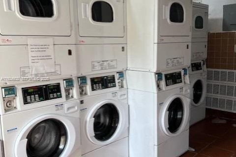 Copropriété à louer à Miami Springs, Floride: 1 chambre, 45.06 m2 № 1983107 - photo 8