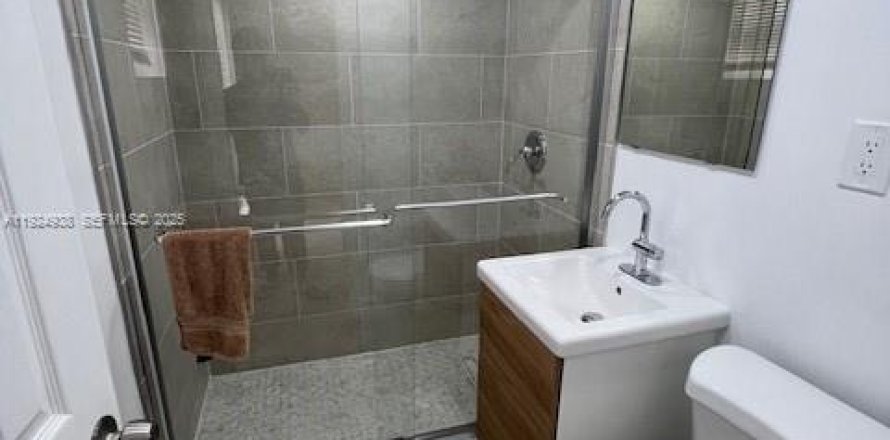 Condo à Miami Springs, Floride, 1 chambre № 1983107