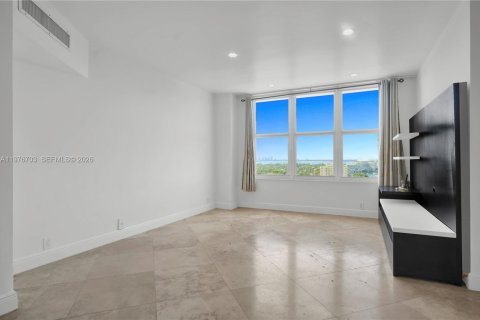 Condo in Miami Beach, Florida, 1 bedroom  № 2040541 - photo 5